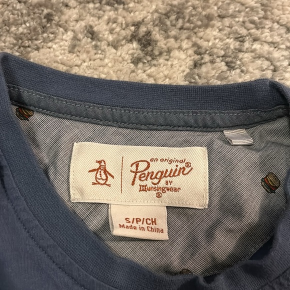Original Penguin blue tee with hamburger logo on front pocket - Picture 3 of 3